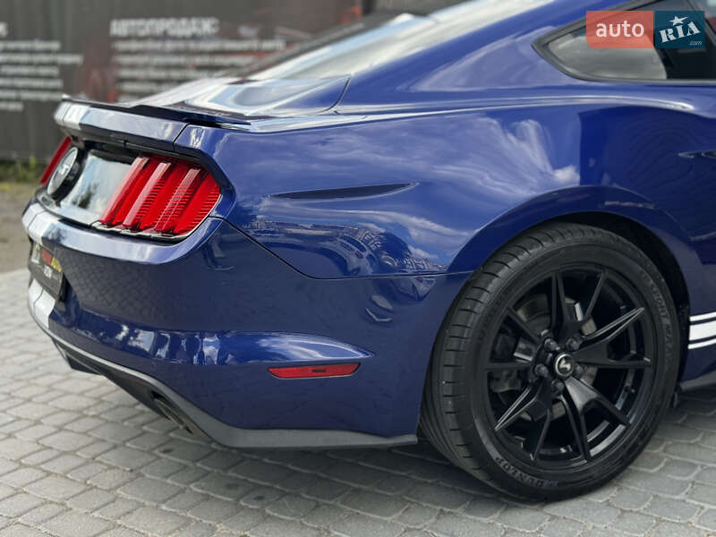 Купе Ford Mustang 2015 в Виннице