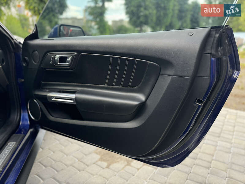 Купе Ford Mustang 2015 в Виннице