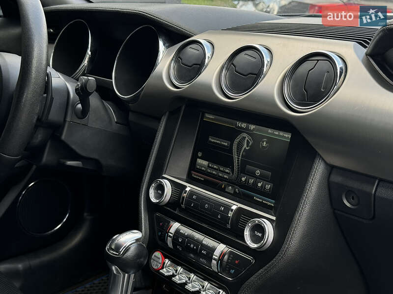 Купе Ford Mustang 2015 в Виннице
