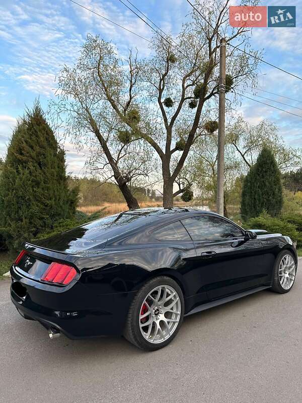 Купе Ford Mustang 2015 в Днепре