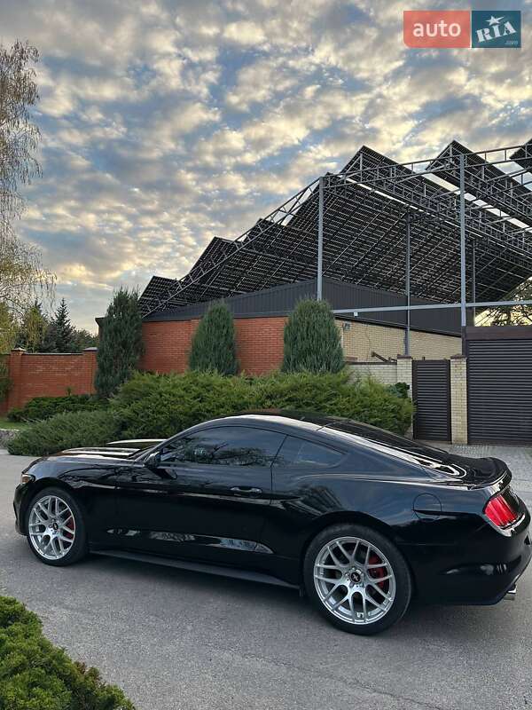 Ford Mustang 2015