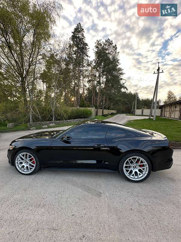 Купе Ford Mustang 2015 в Днепре