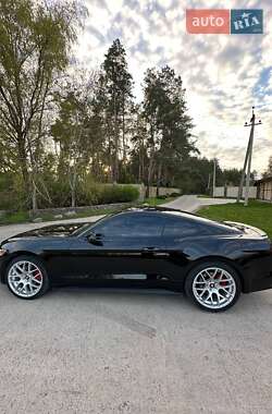 Купе Ford Mustang 2015 в 