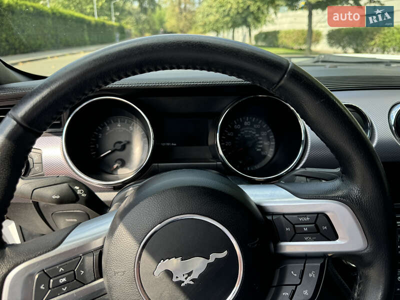 Купе Ford Mustang 2015 в Киеве