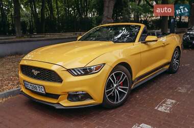 Кабриолет Ford Mustang 2015 в Киеве