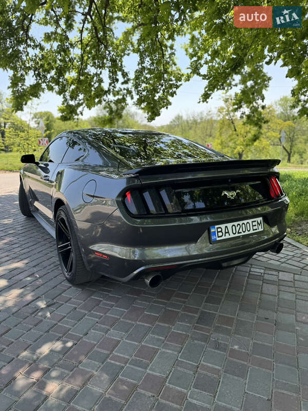 Купе Ford Mustang 2015 в Кропивницком фото 12 Купе Ford Mustang 2015 в Кропивницком