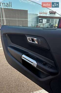 Купе Ford Mustang 2015 в 