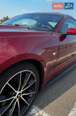 Купе Ford Mustang 2015 в 