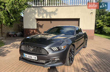 Купе Ford Mustang 2017 в 