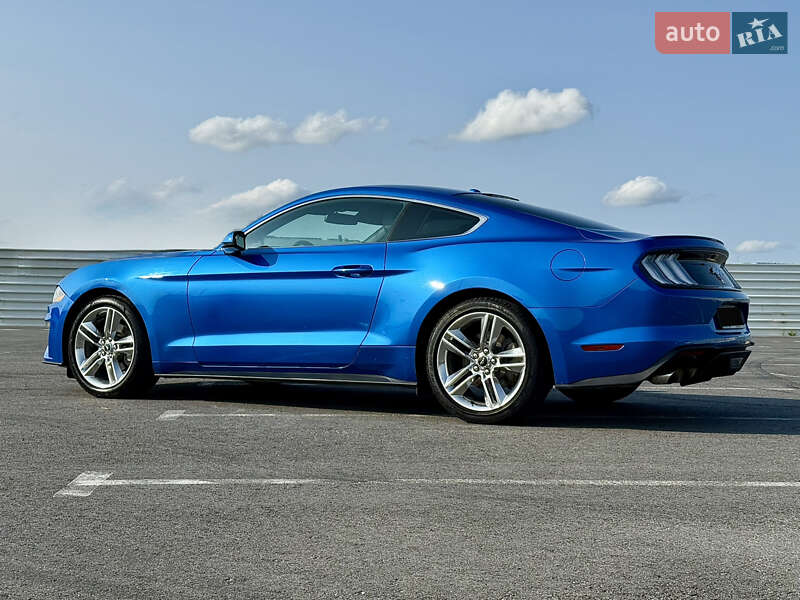 Купе Ford Mustang 2019 в 