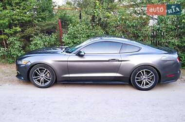 Купе Ford Mustang 2014 в 