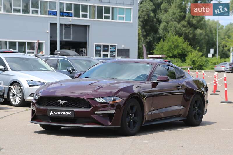 Купе Ford Mustang 2018 в Киеве