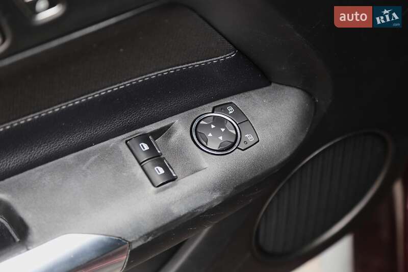Купе Ford Mustang 2018 в Киеве