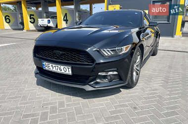 Купе Ford Mustang 2016 в 