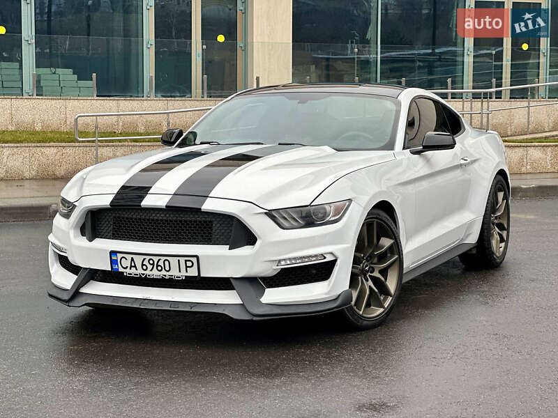 Купе Ford Mustang 2015 в Днепре фото 3 Купе Ford Mustang 2015 в Днепре