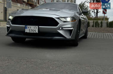 Купе Ford Mustang 2021 в 