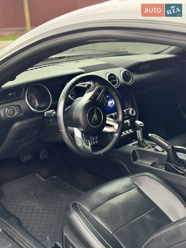 Купе Ford Mustang 2021 в Умани