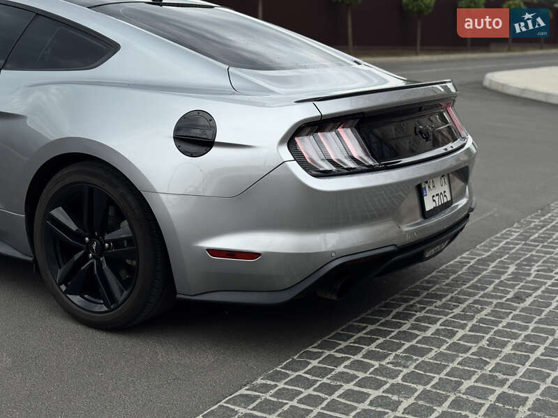 Купе Ford Mustang 2021 в Умани