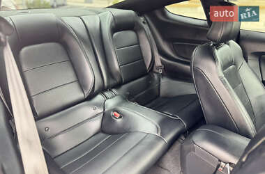 Купе Ford Mustang 2021 в 