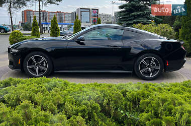 Купе Ford Mustang 2023 в 