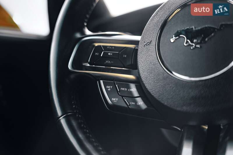 Купе Ford Mustang 2019 в Киеве
