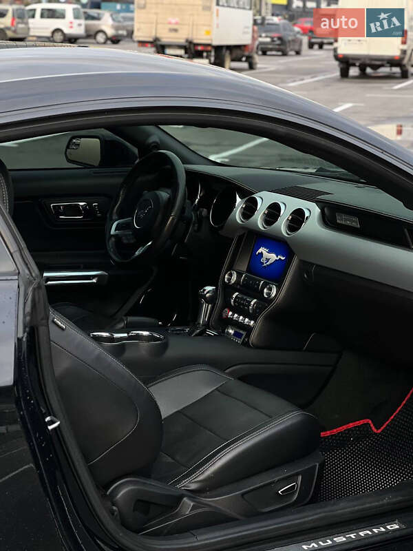 Купе Ford Mustang 2017 в Чернигове