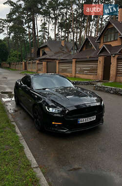 Купе Ford Mustang 2017 в 