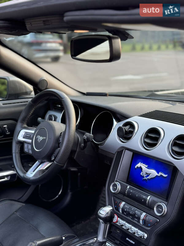 Кабриолет Ford Mustang 2017 в Ровно