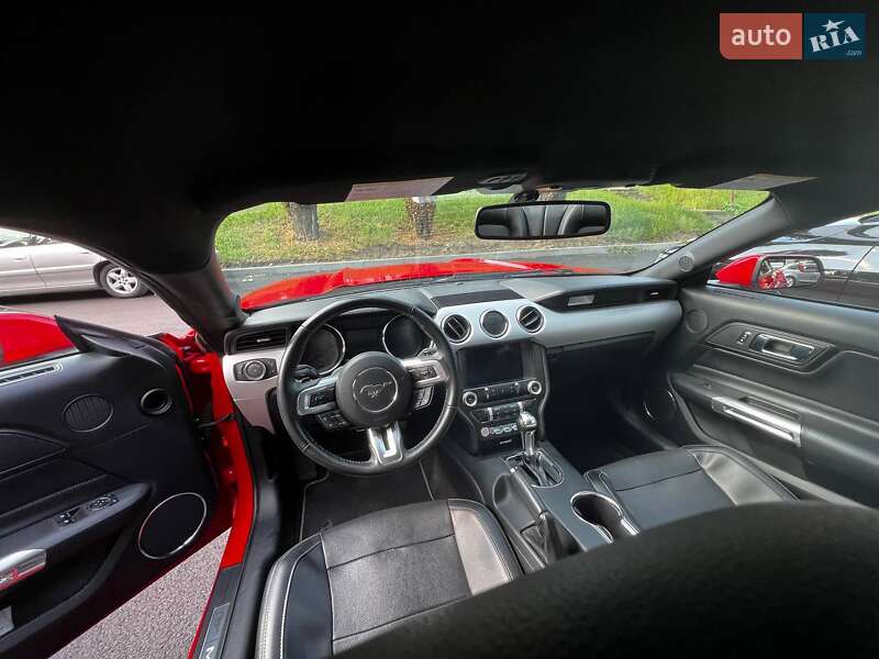 Купе Ford Mustang 2016 в Киеве