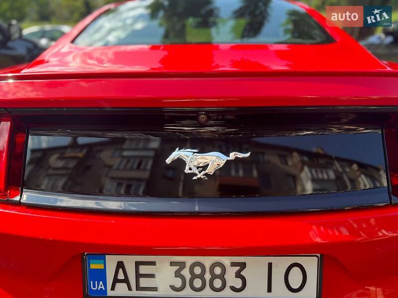 Купе Ford Mustang 2016 в Киеве