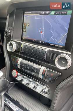 Купе Ford Mustang 2015 в 