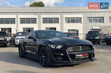 Купе Ford Mustang 2016 в Києві