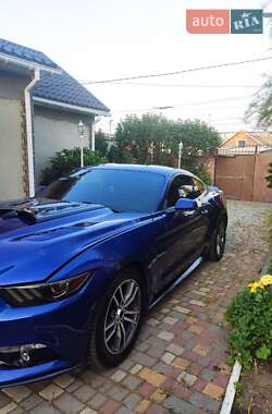 Купе Ford Mustang 2015 в 