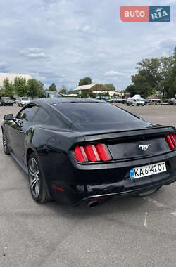 Купе Ford Mustang 2015 в 