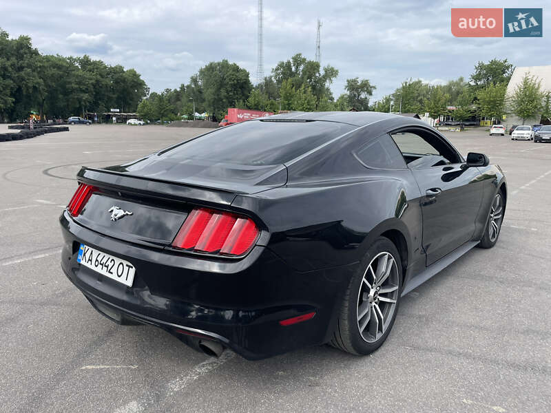 Купе Ford Mustang 2015 в Киеве