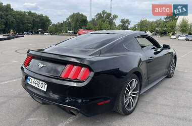 Купе Ford Mustang 2015 в 