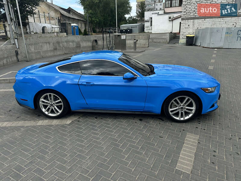 Купе Ford Mustang 2017 в Кропивницькому