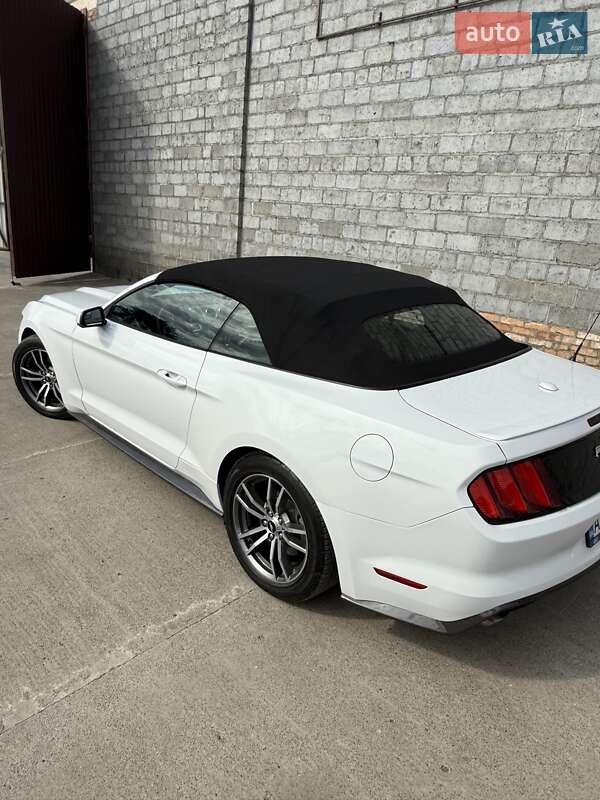 Кабриолет Ford Mustang 2016 в Кривом Роге фото 11 Кабриолет Ford Mustang 2016 в Кривом Роге