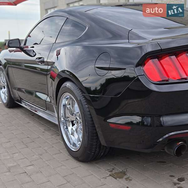 Купе Ford Mustang 2016 в Сумах