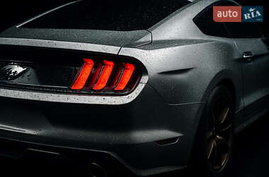 Купе Ford Mustang 2016 в 