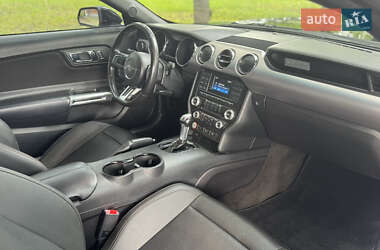 Купе Ford Mustang 2015 в 