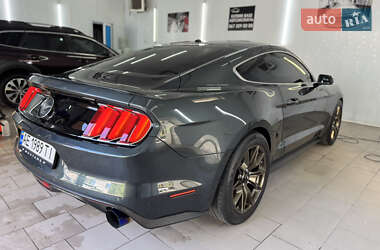 Купе Ford Mustang 2015 в 