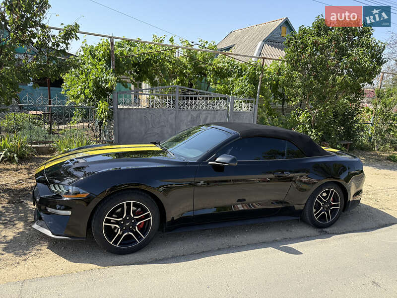 Кабриолет Ford Mustang 2019 в Одессе
