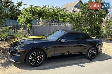 Кабриолет Ford Mustang 2019 в 