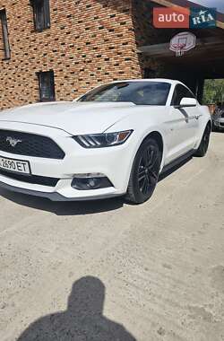 Купе Ford Mustang 2015 в Киеве