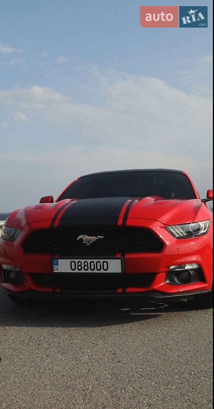 Купе Ford Mustang 2017 в 