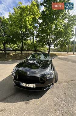 Купе Ford Mustang 2015 в 