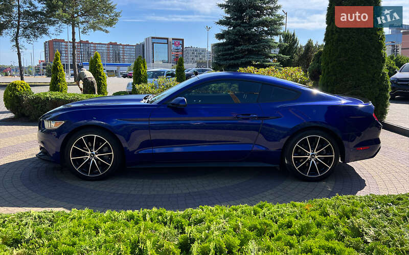 Купе Ford Mustang 2015 в Львове
