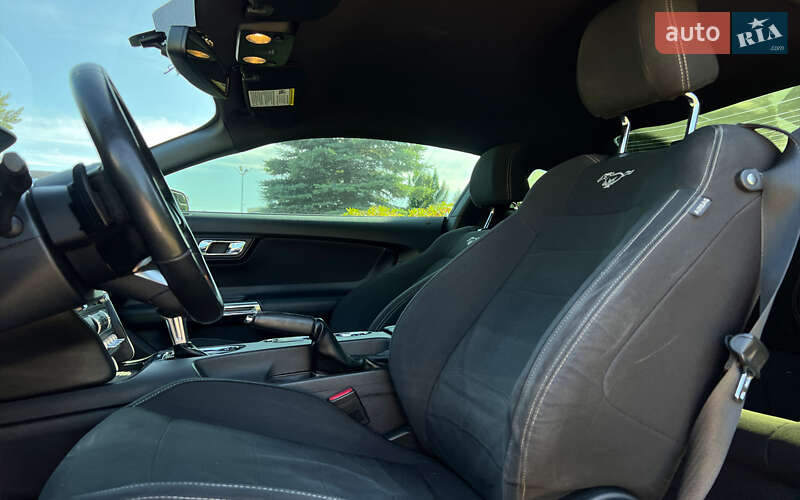 Купе Ford Mustang 2015 в Львове