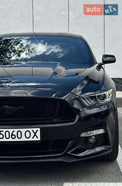 Купе Ford Mustang 2016 в Києві